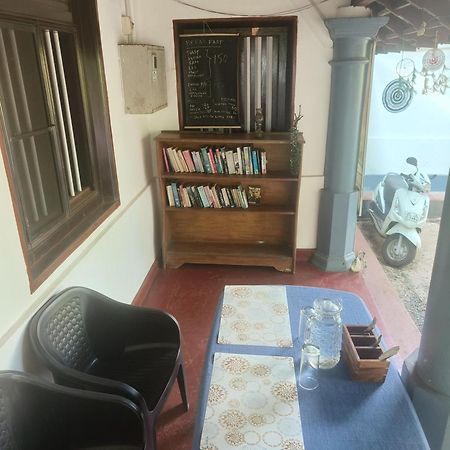 Bed and Breakfast Perch Next Door Kannur Exterior foto